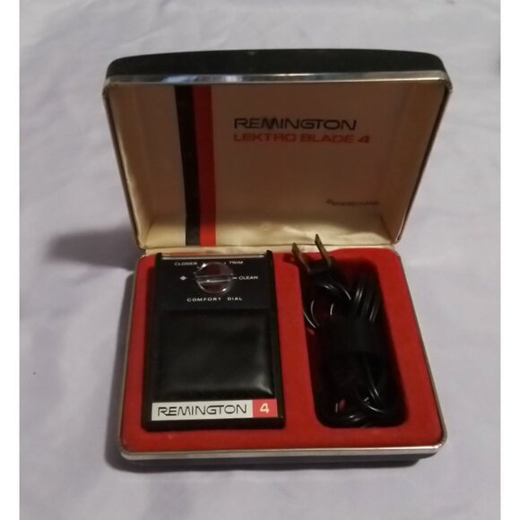 Vintage Remington Lektro Blade 4 Electric Razor With Case & Cord - Picture 1 of 2